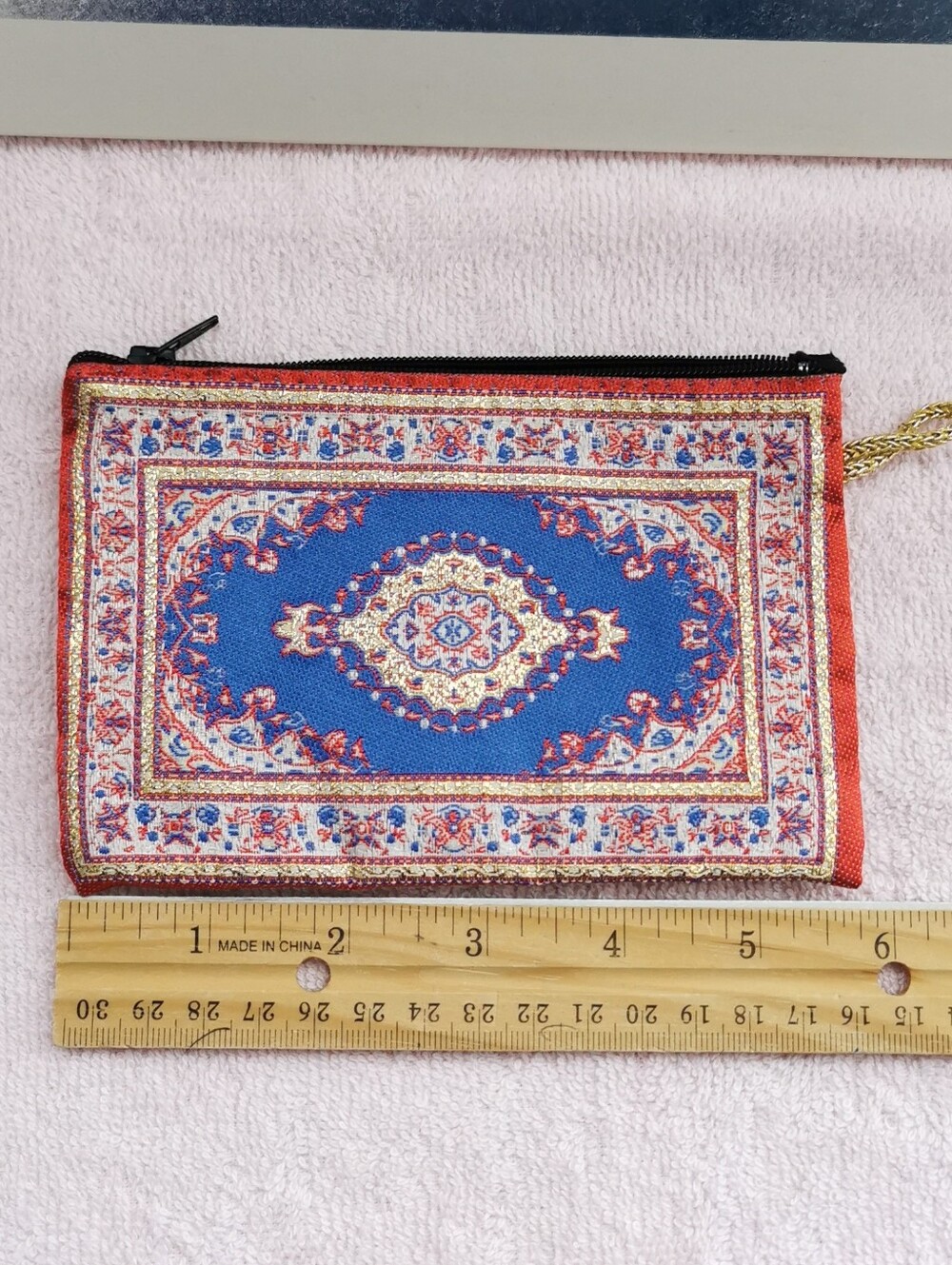 NWOT.Blue & Red Woven Pattern Wristlet Pouch